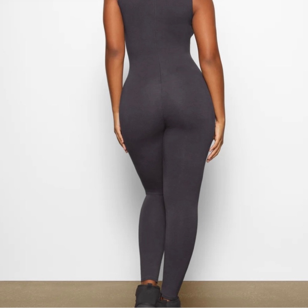 Skims Outdoor Sleeveless Catsuit